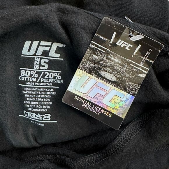 UFC Officially Licensed Cropped Hoodie - Size Small - Picture 5 of 5